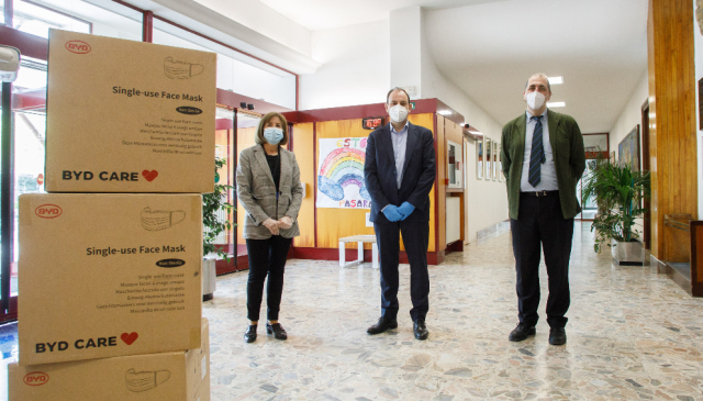 Volkswagen Navarra dona 6.000 mascarillas a la Casa de Misericordia de Pamplona